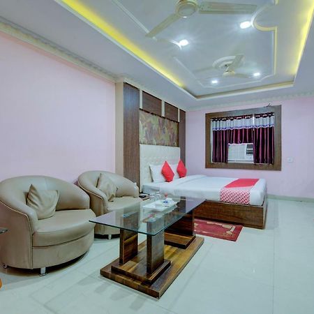 Oyo 14579 The Hangout Jamshedpur Exterior photo